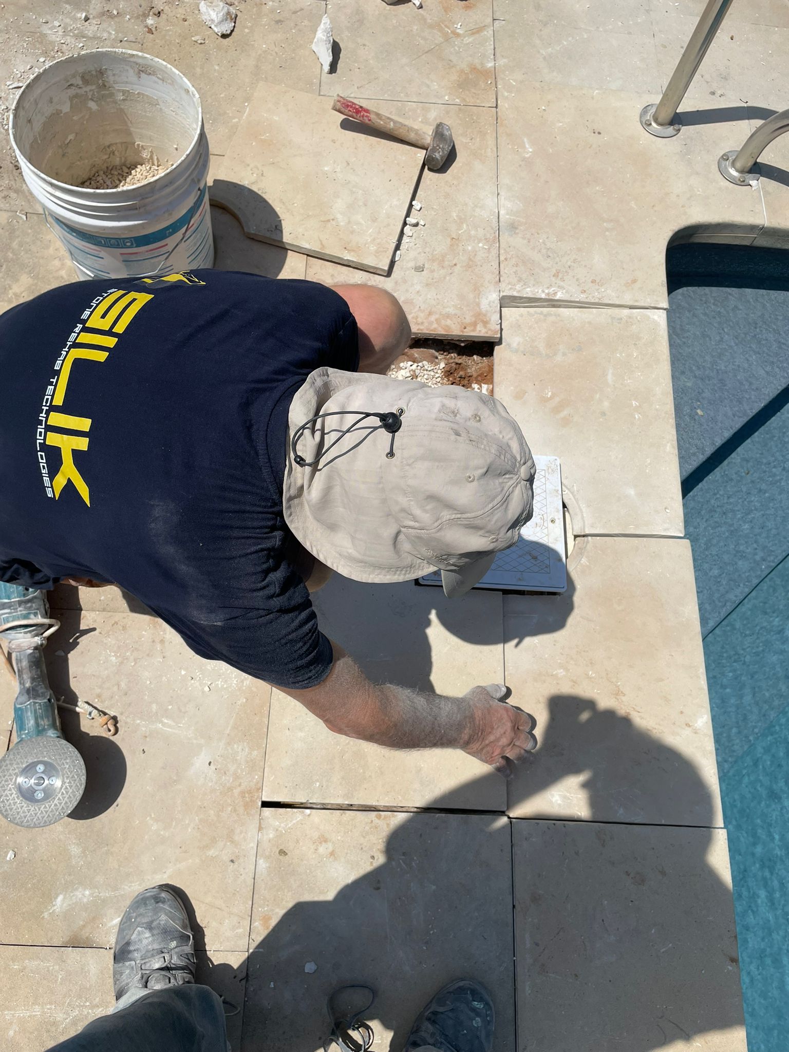 1763562345083-t2lntrrafgq