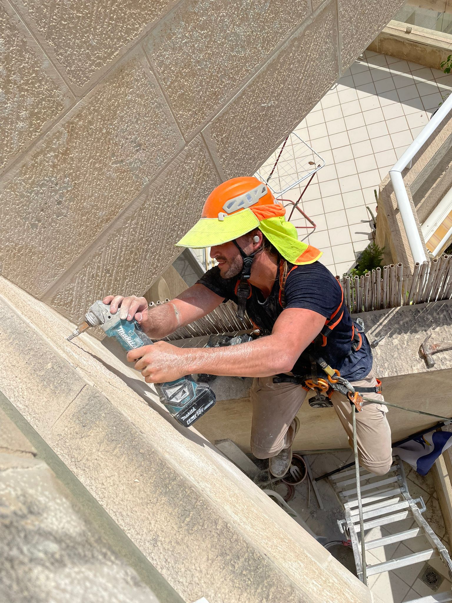 1763562348765-8flm1xi3ds5